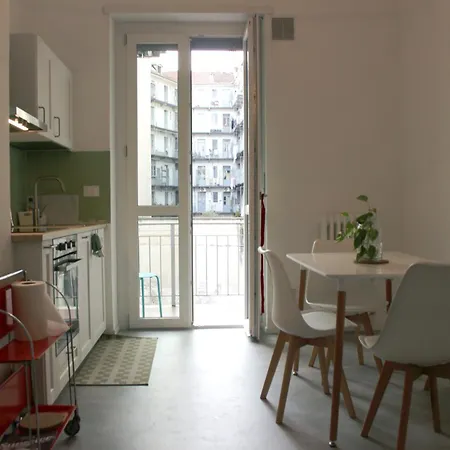 Apartment Casa Di Tia - 75mq In Center Turin